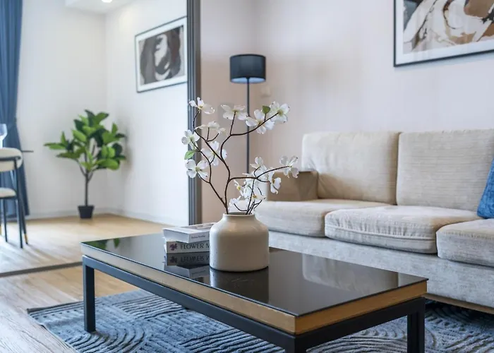 500m To Mrt L Large 52 Sqm L View 公寓